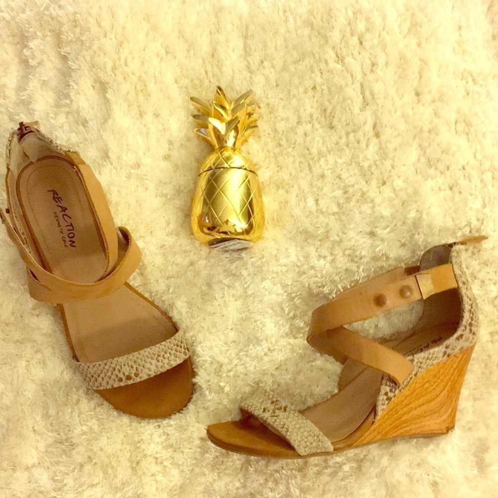 ⭐️6 for $35 - Mix and Match⭐️ Kenneth Cole reaction strappy sandals